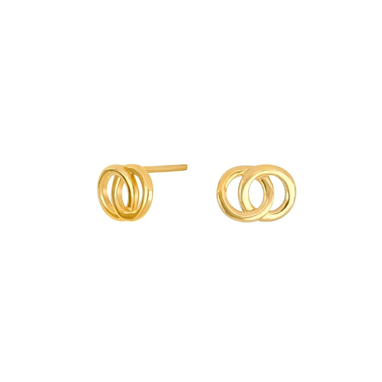 8ct. gold earrings 