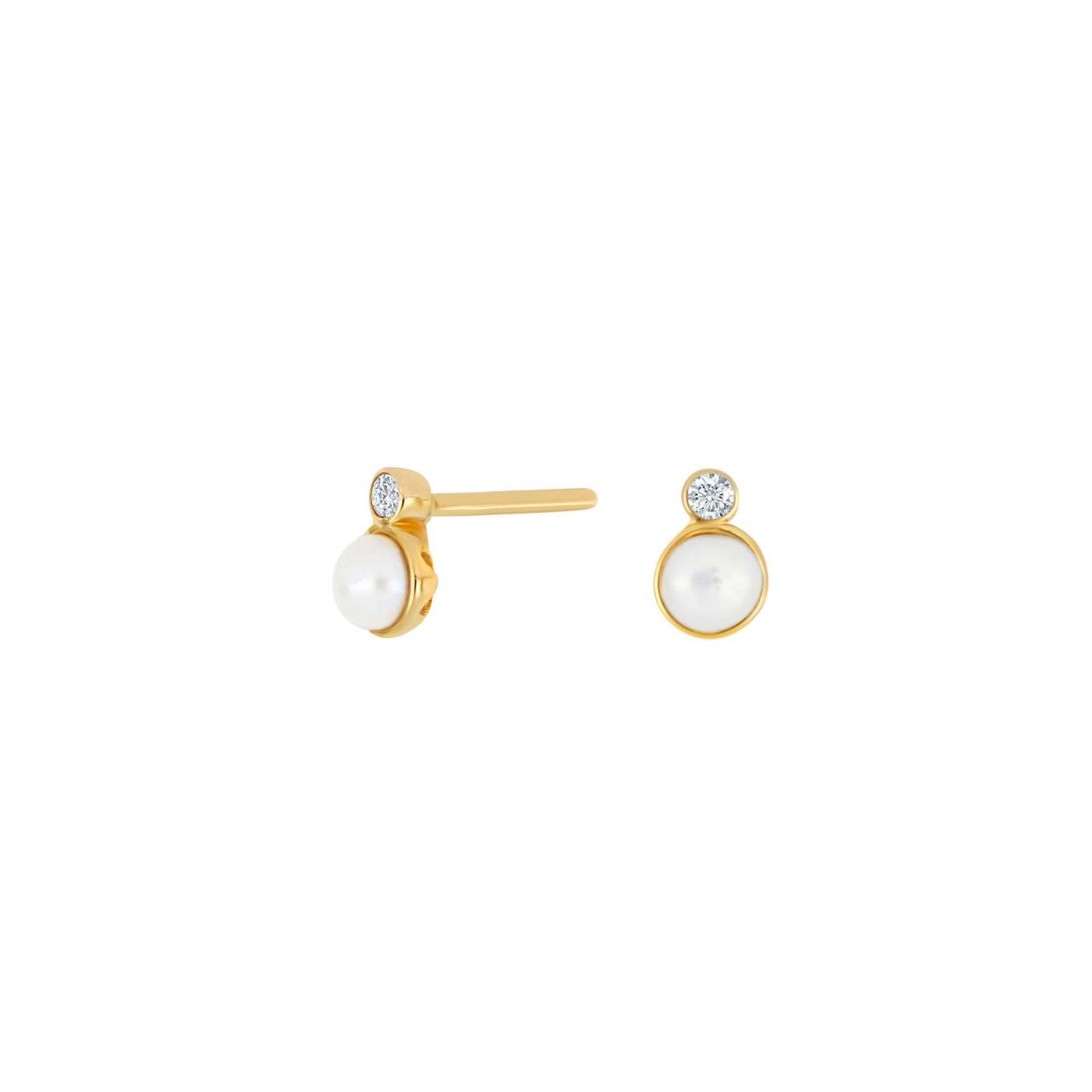 8ct. gold earrings w/pearl and cz 