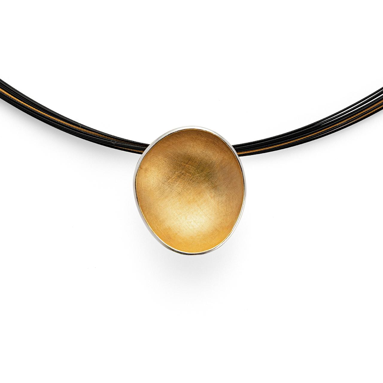 925/- pendant, partly gp, rho. scratch