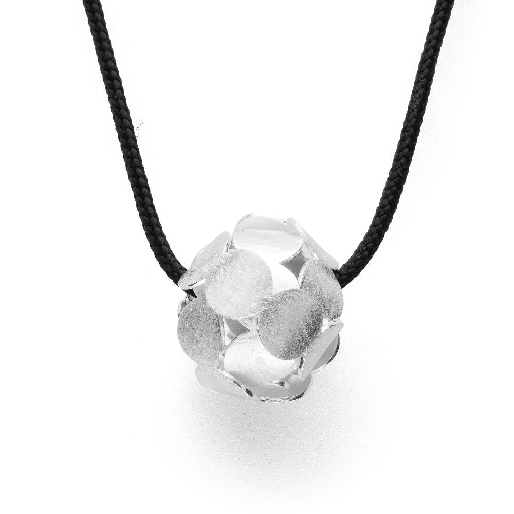 925/- pendant scratch