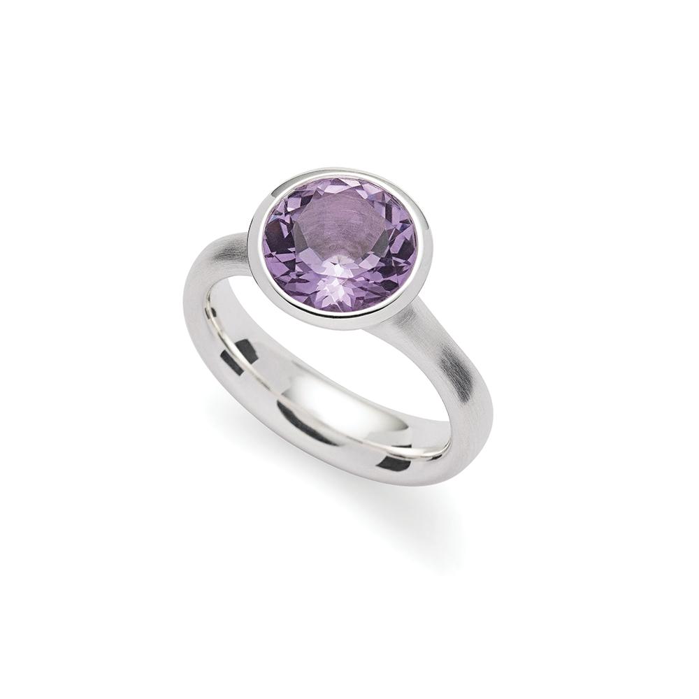 925/- ring, rhodium-pl., matt/pol., amethyst 3,2ct